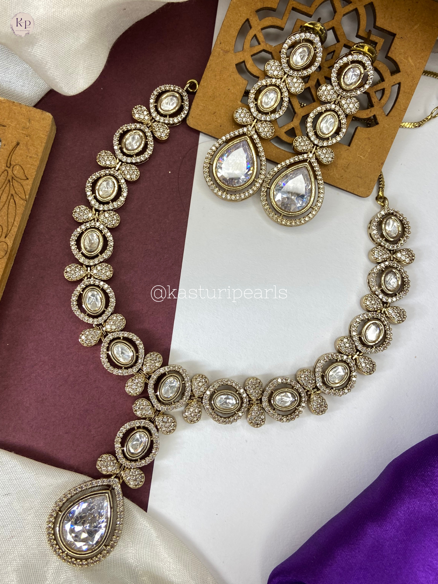 Kanchi Victorian Necklace set