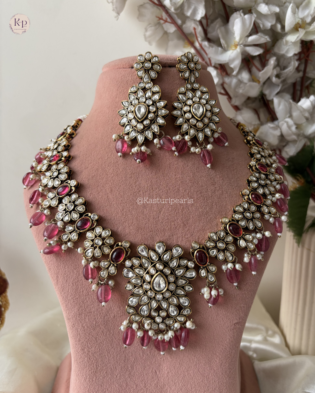 Keona Mehendi Polish Kundan Neckset