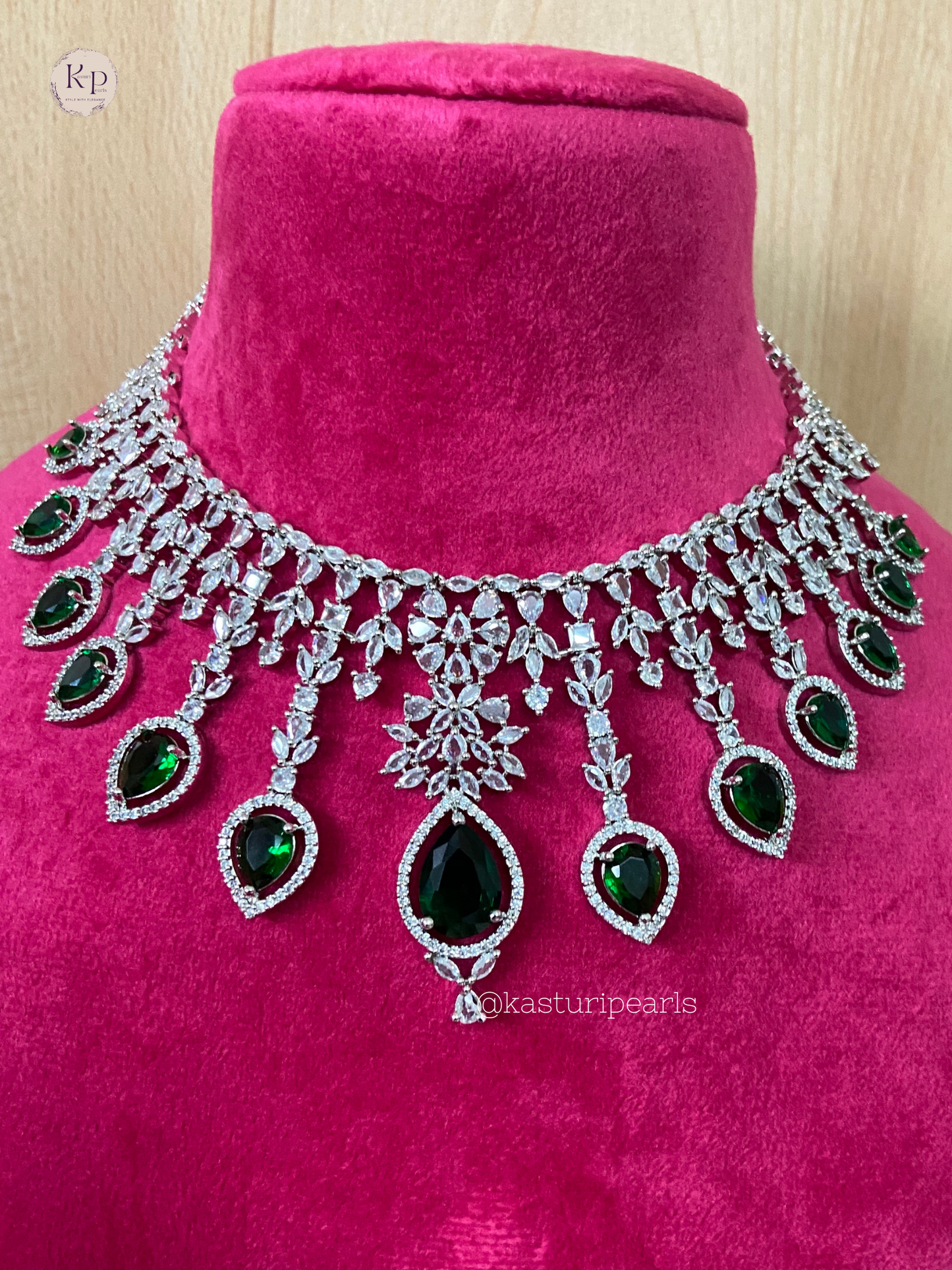 Liza American diamond Neckset