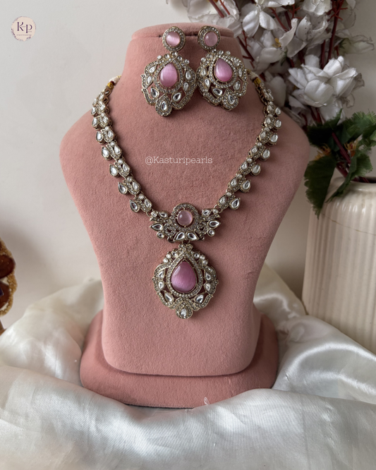 Madhvi Mehendi Polish Neckset