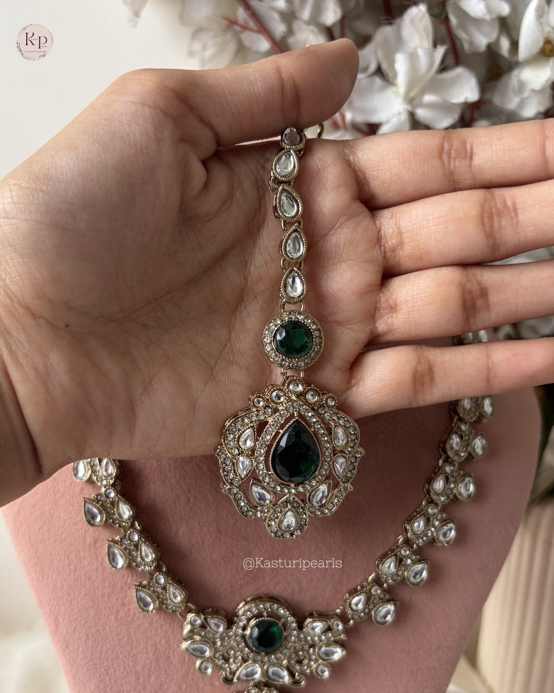 Madhvi Green Mehendi Polish Kundan Neckset