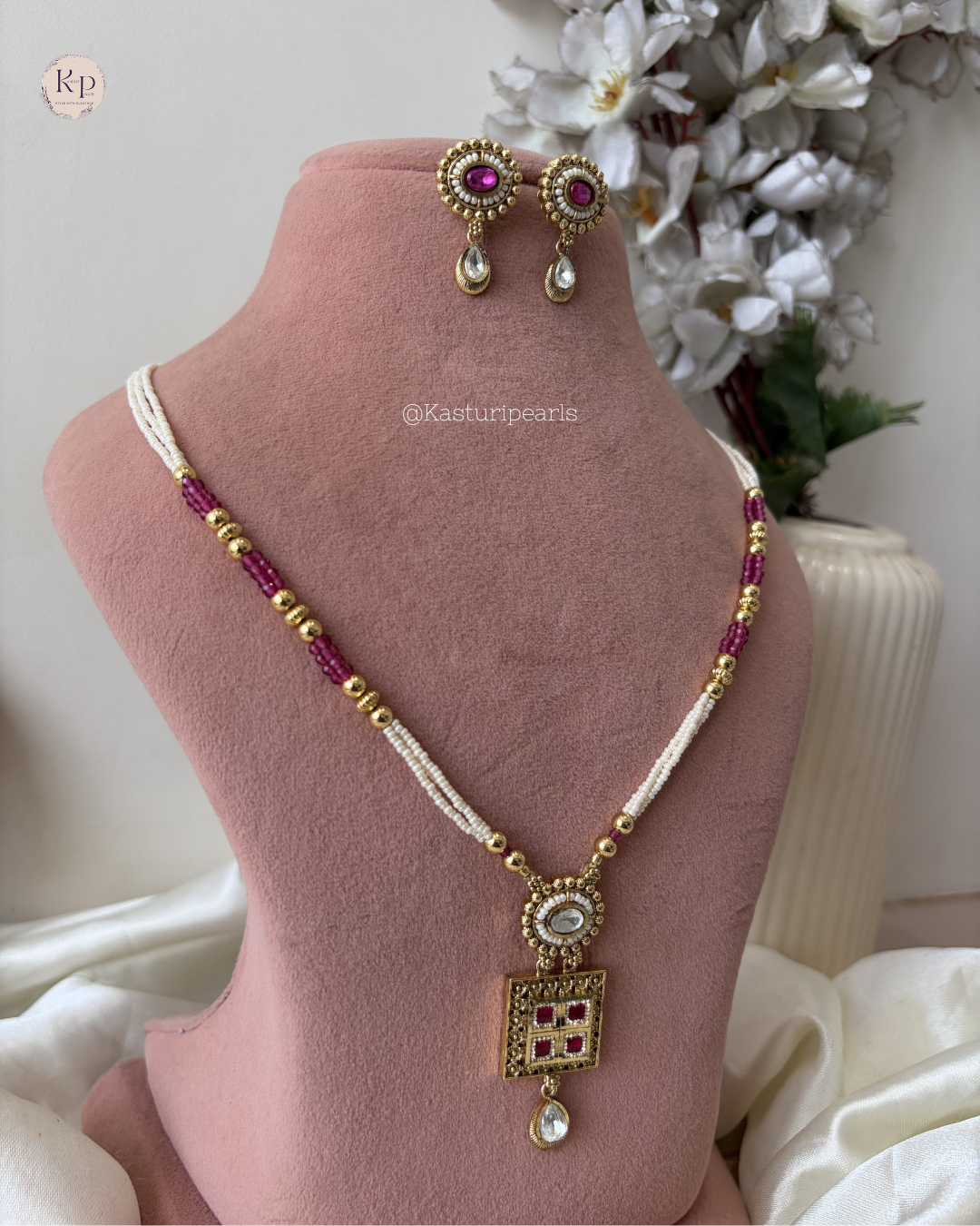 Mahnoor Red Heritage Neckset