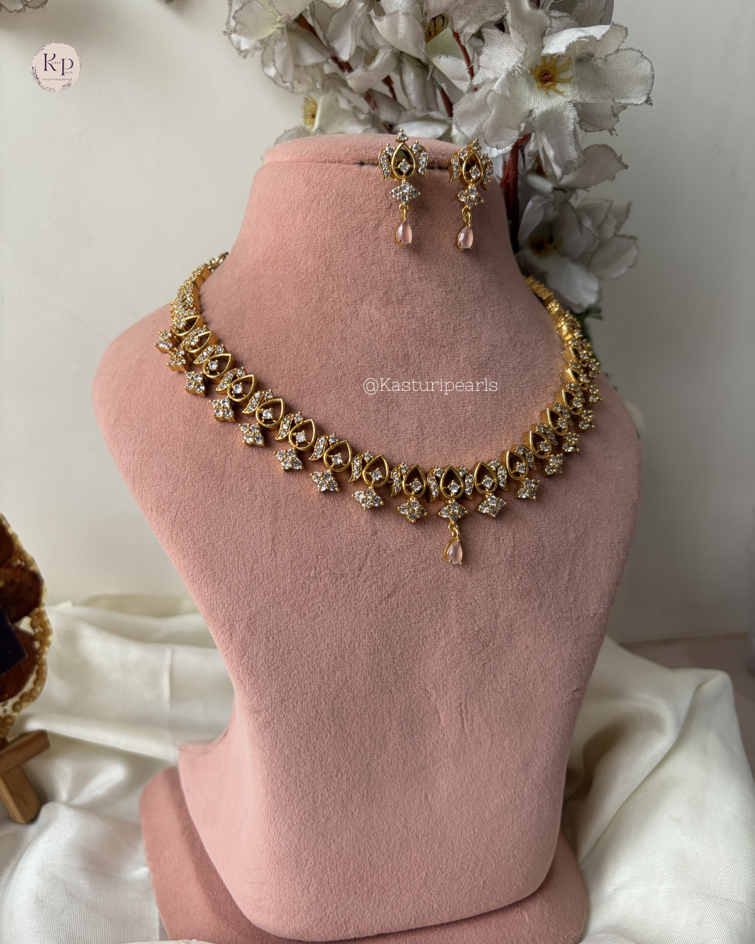 Maitri Temple Neckset