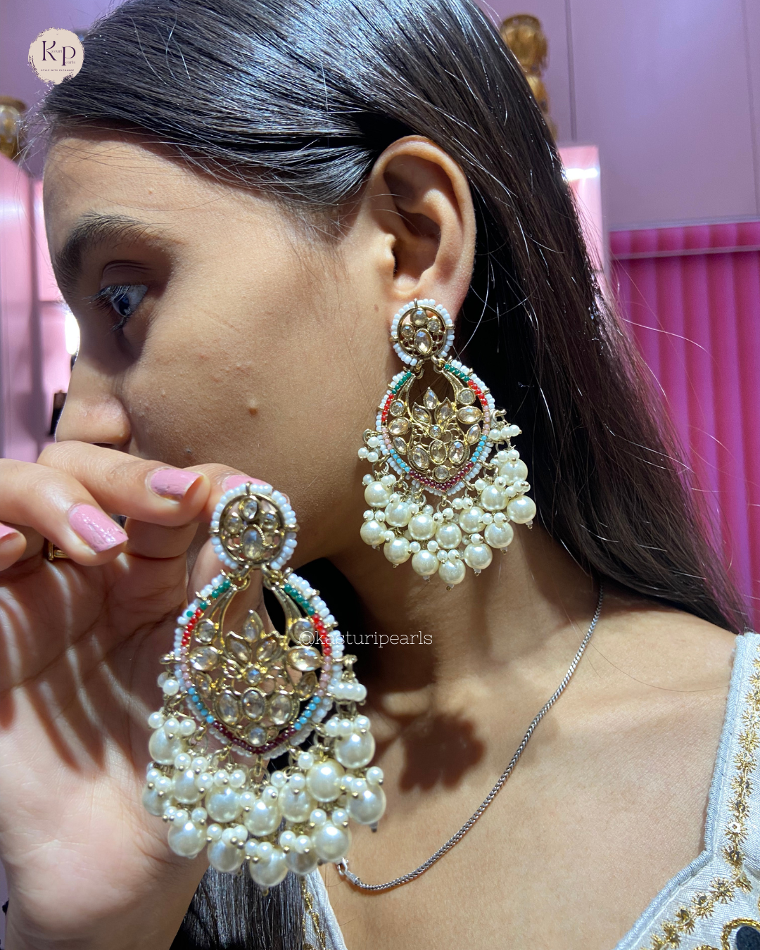 Giya Multi chandbali