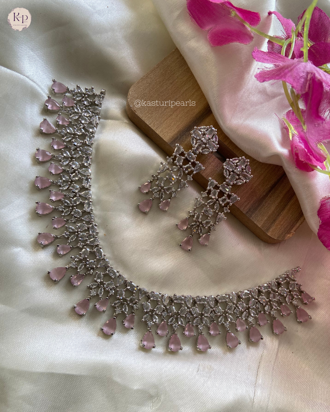 Mickey 2.0 pink AD neckset