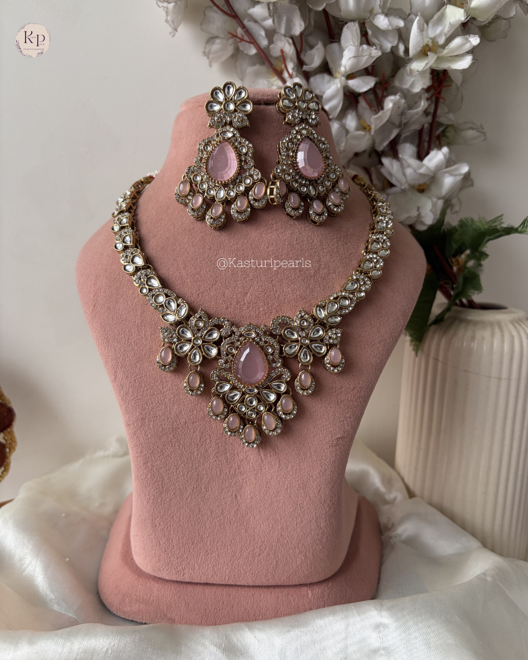 Nitya Mehendi Polish Kundan Neckset