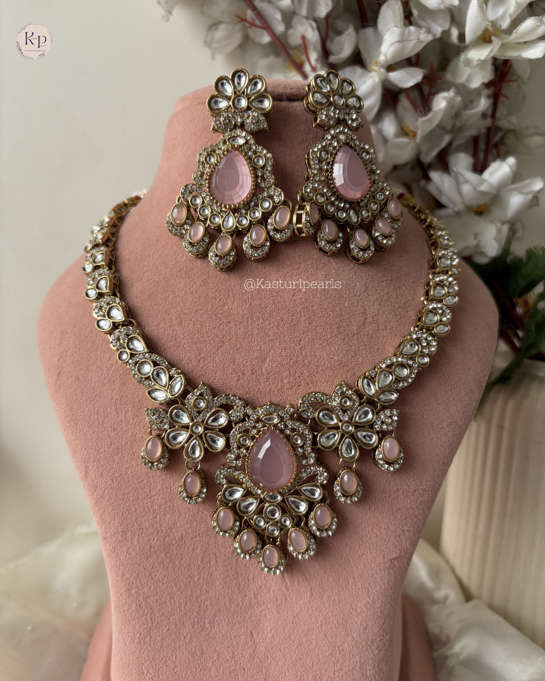 Nitya Mehendi Polish Kundan Neckset