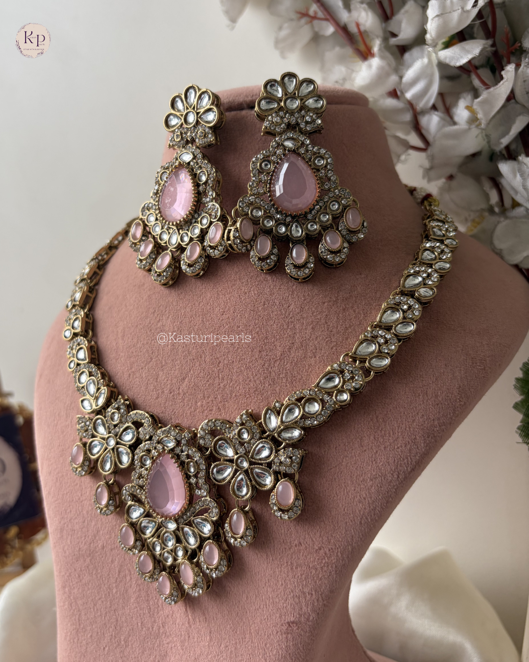 Nitya Mehendi Polish Kundan Neckset
