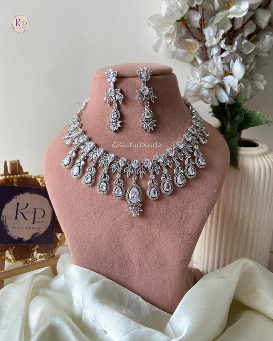 parmita Ivory AD Necklace set
