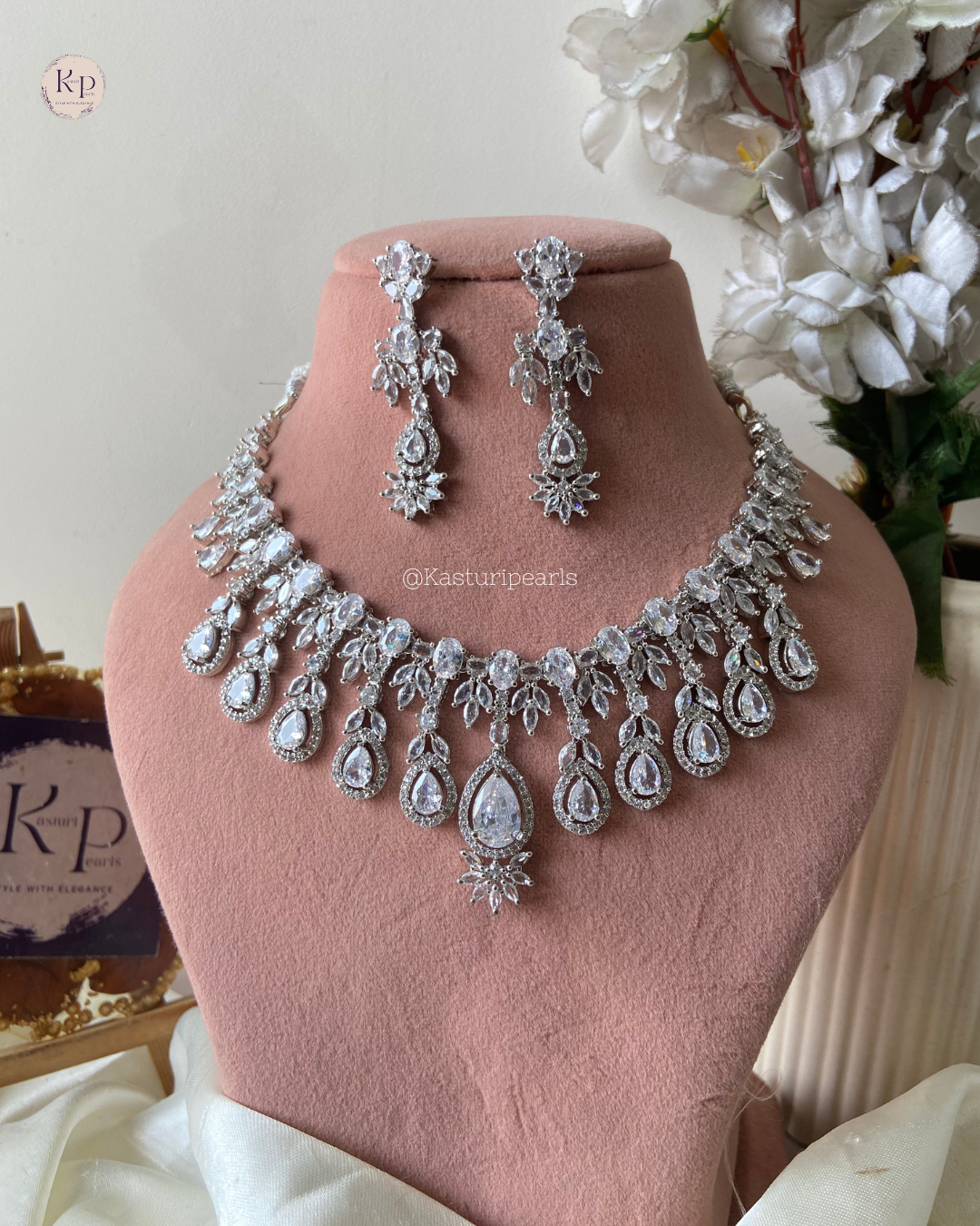 parmita Ivory AD Necklace set