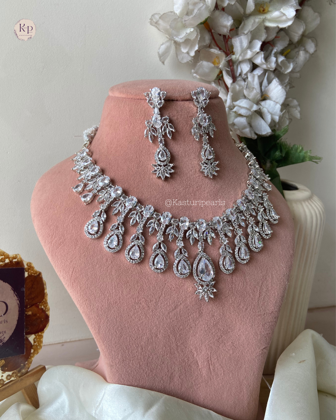 parmita Ivory AD Necklace set