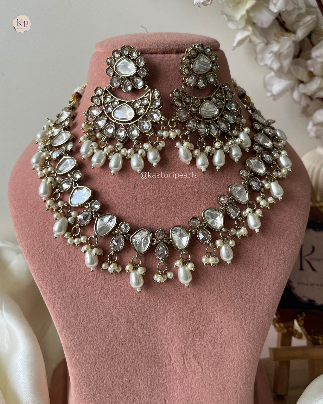 Raha Reverse American Diamond Neckset