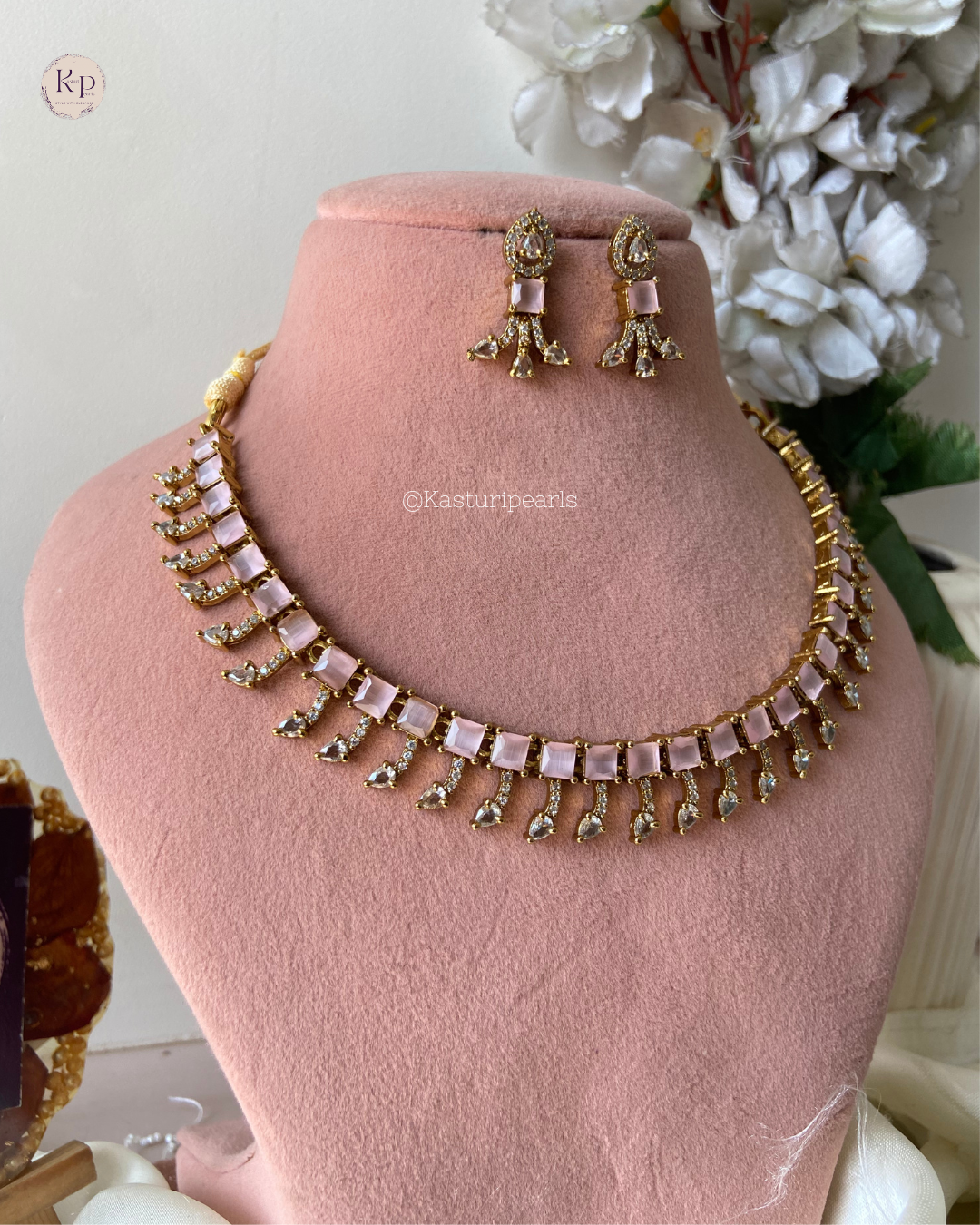 Rakshita  mehendi polish Ad Neckset