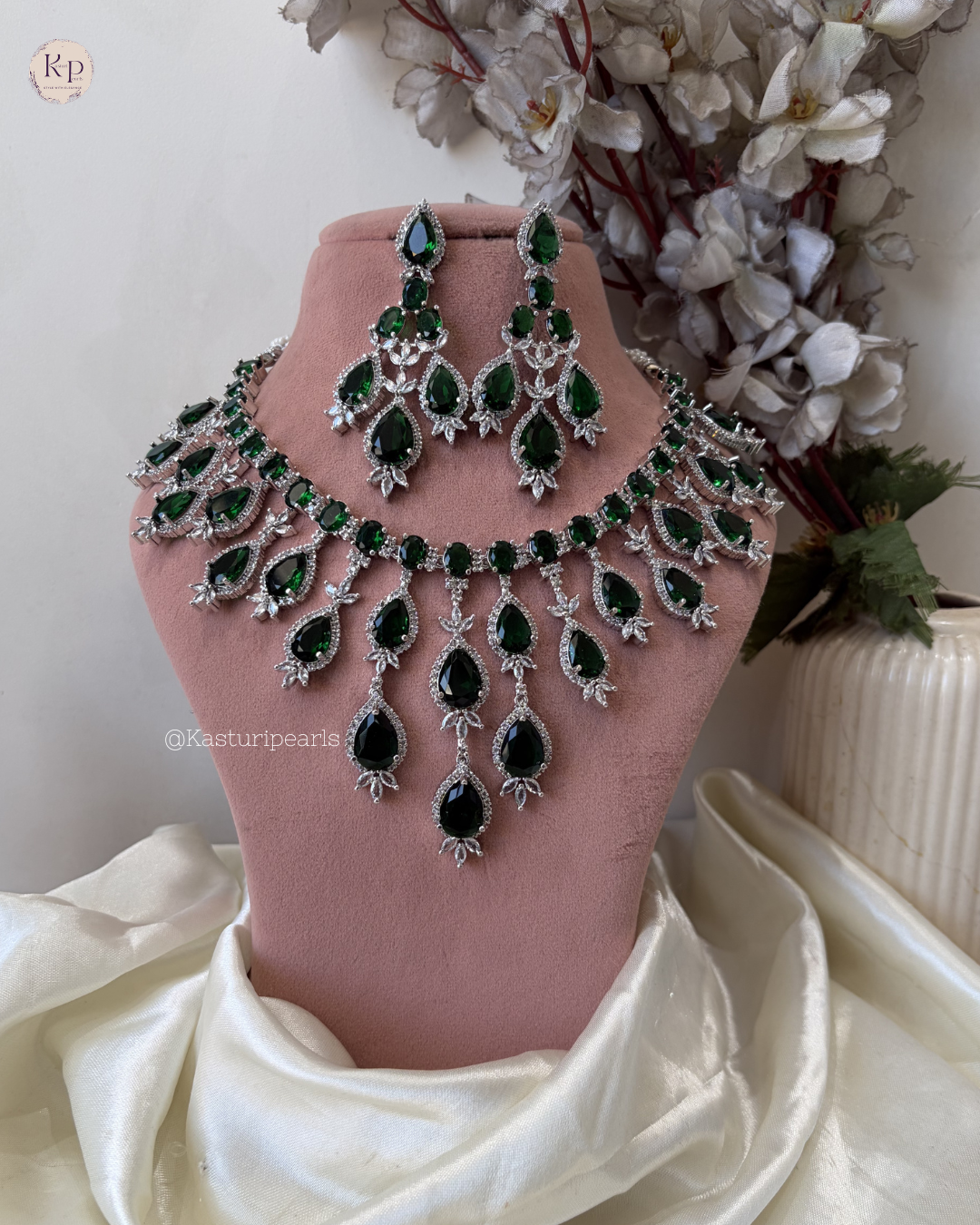Raziya green AD Neckset