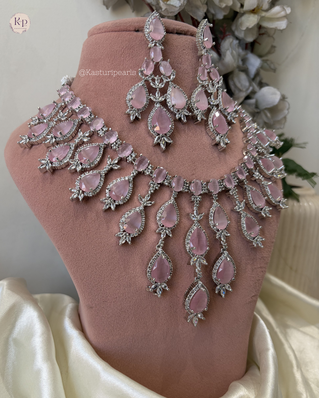 Raziya Pink AD Neckset
