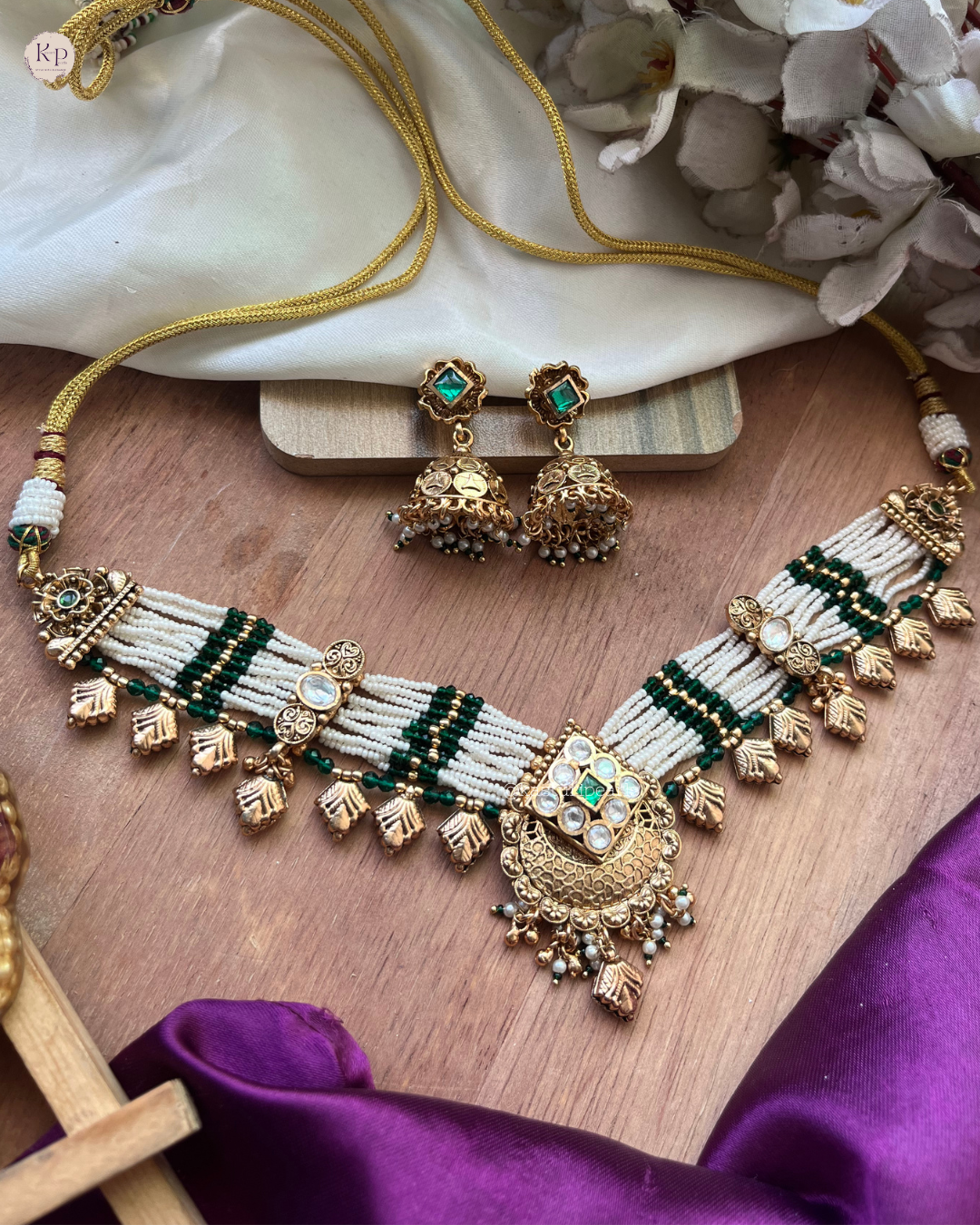 Riddhi Antique Short Moti Choker set