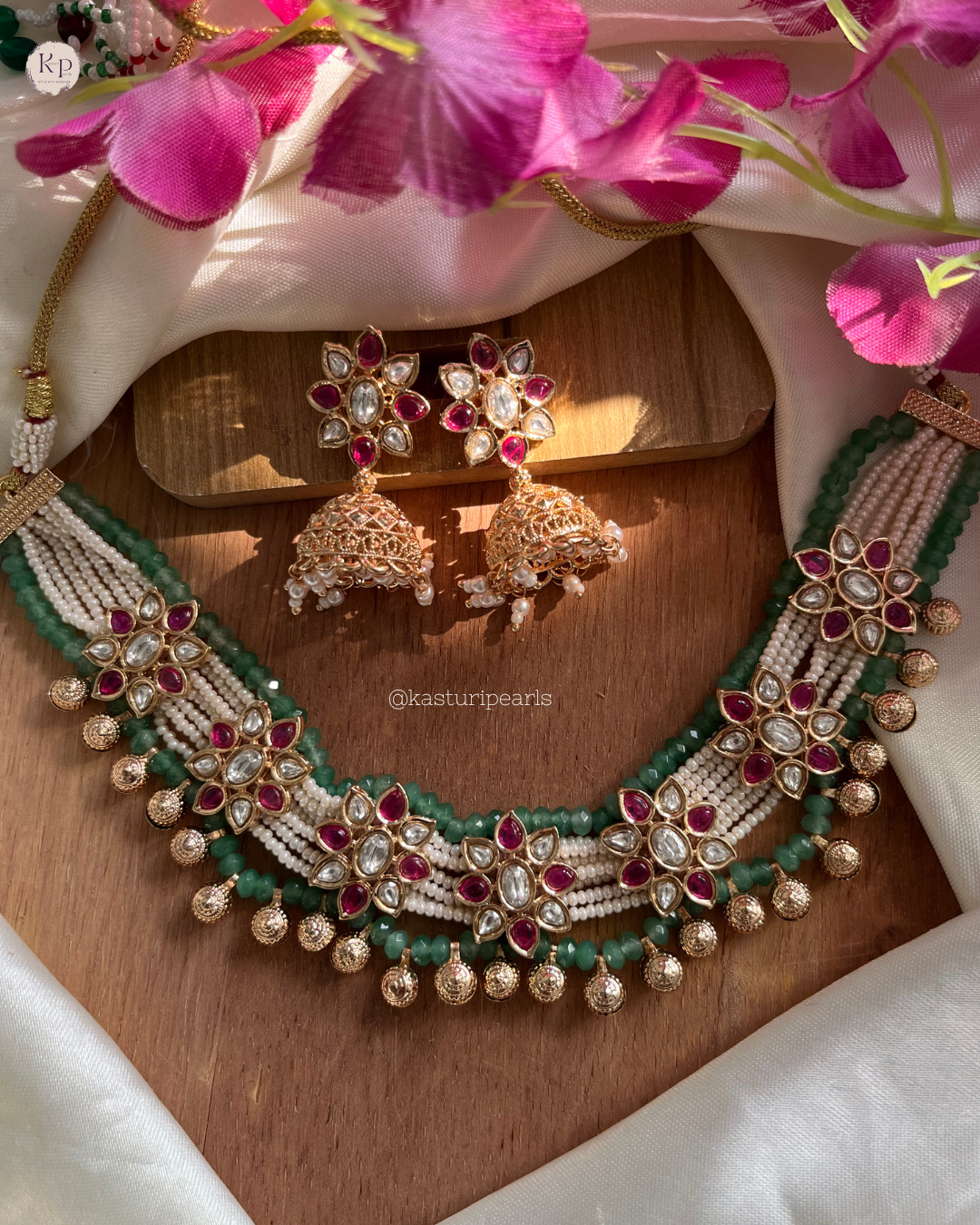 Fiza Moti Choker set