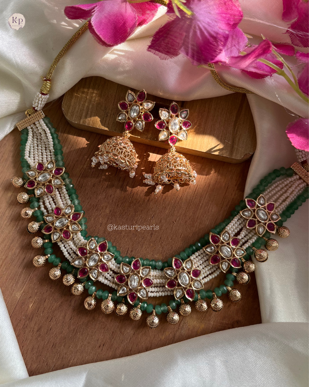 Fiza Moti Choker set