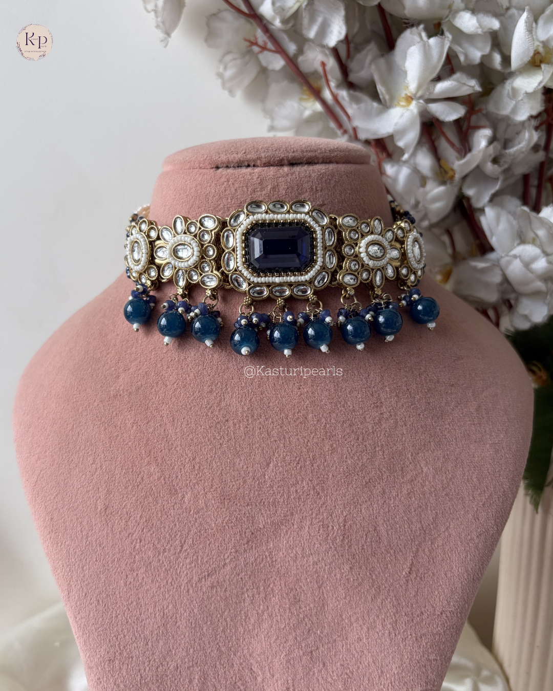 Samaira Mehendi Polish Kundan Neckset