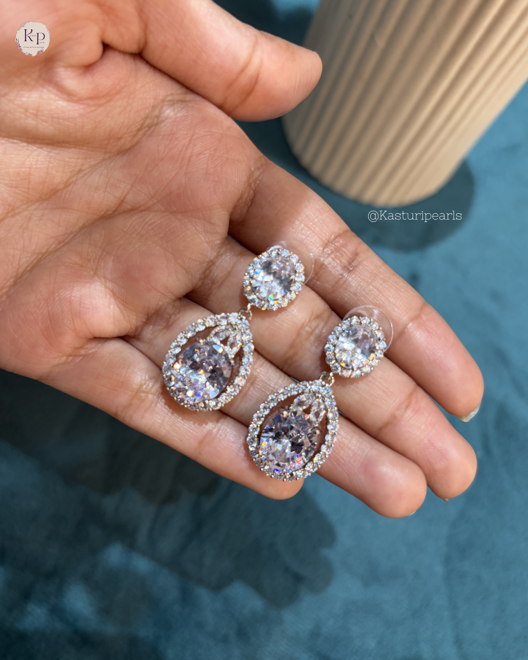 Sheetal Ivory earrings