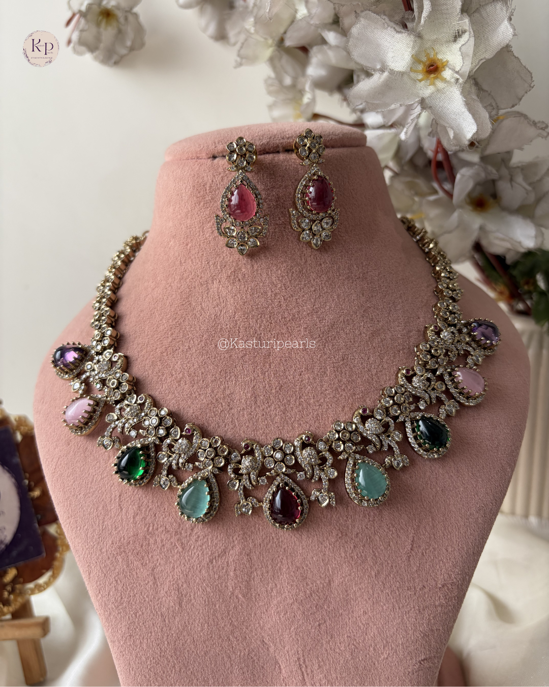 Shirley Victorian Polish Neckset