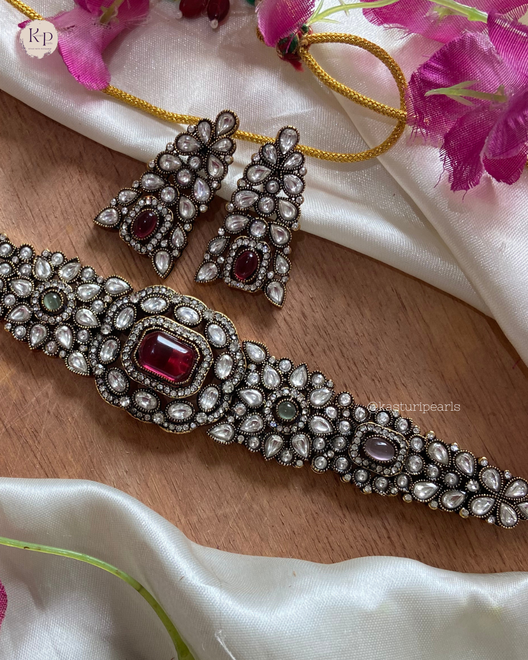 Shivangi Victorian Polish Neckset