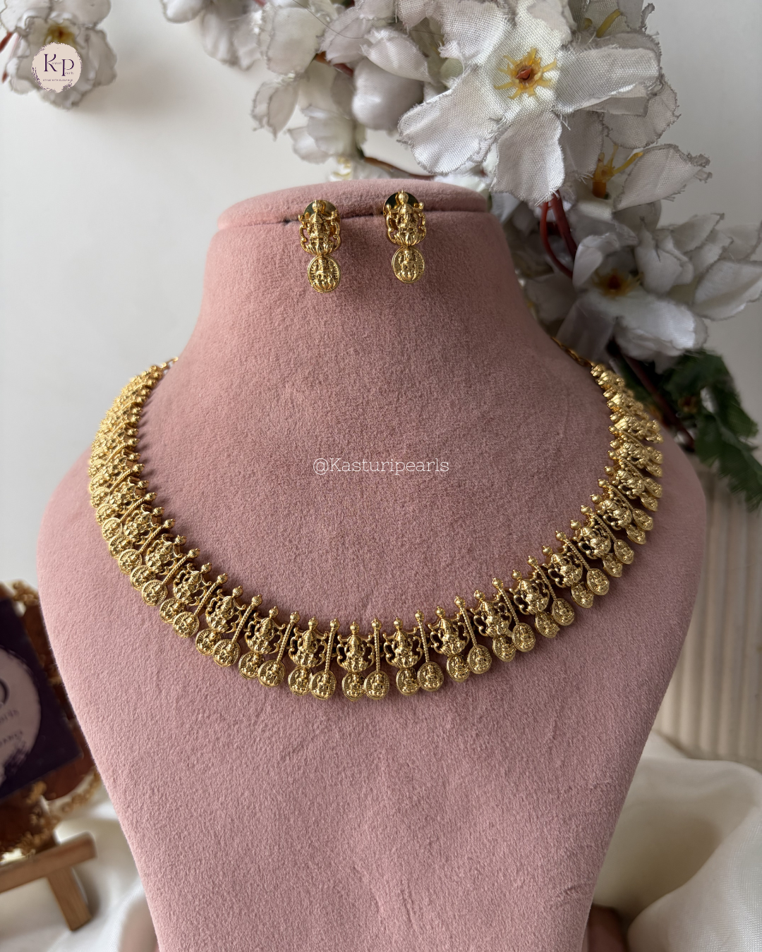 Shrina Temple Neckset