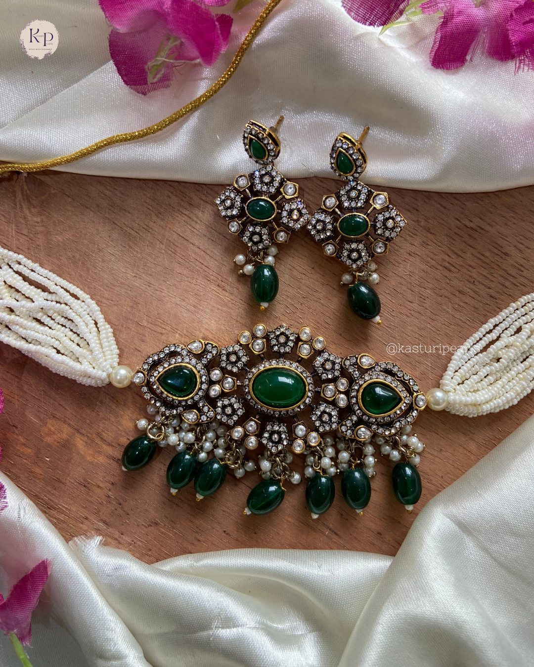 Niharika Green Victorian Polish Necklace set