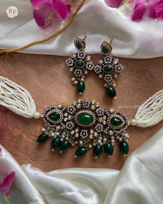 Niharika Green Victorian Polish Necklace set
