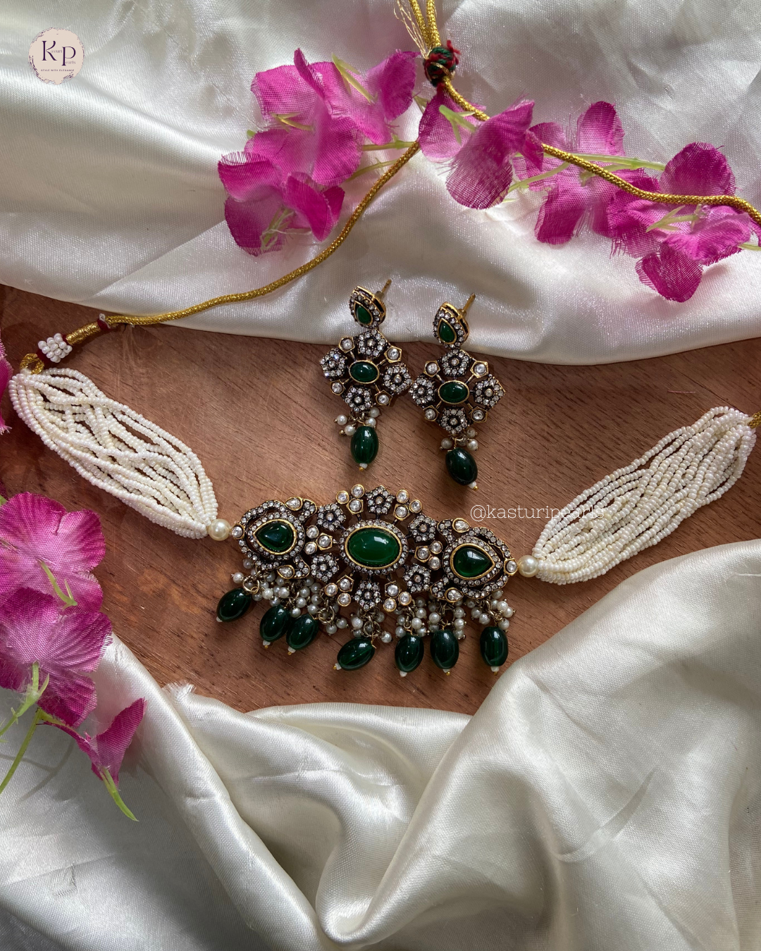 Niharika Green Victorian Polish Necklace set