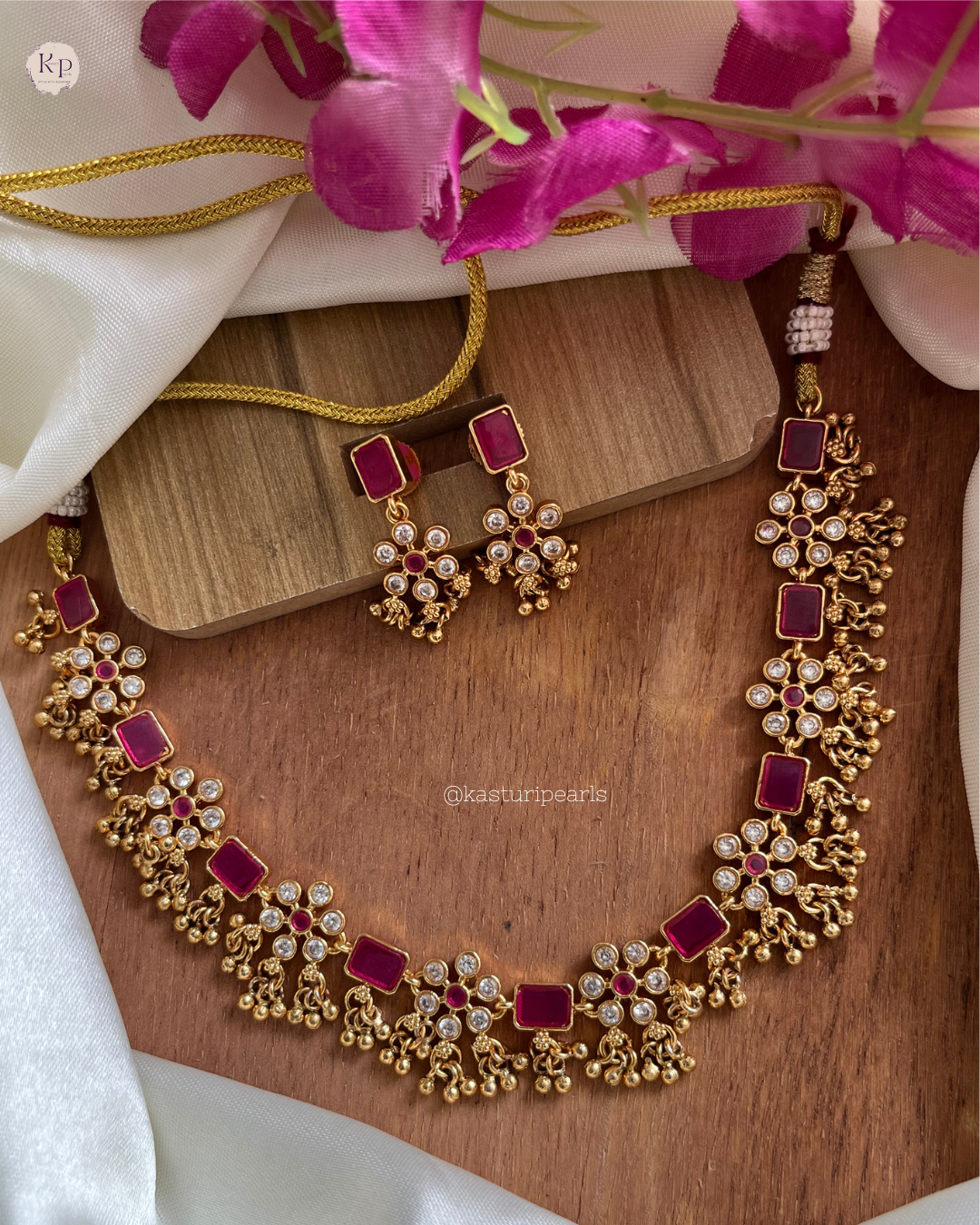 Sita Victorian Necklace Set