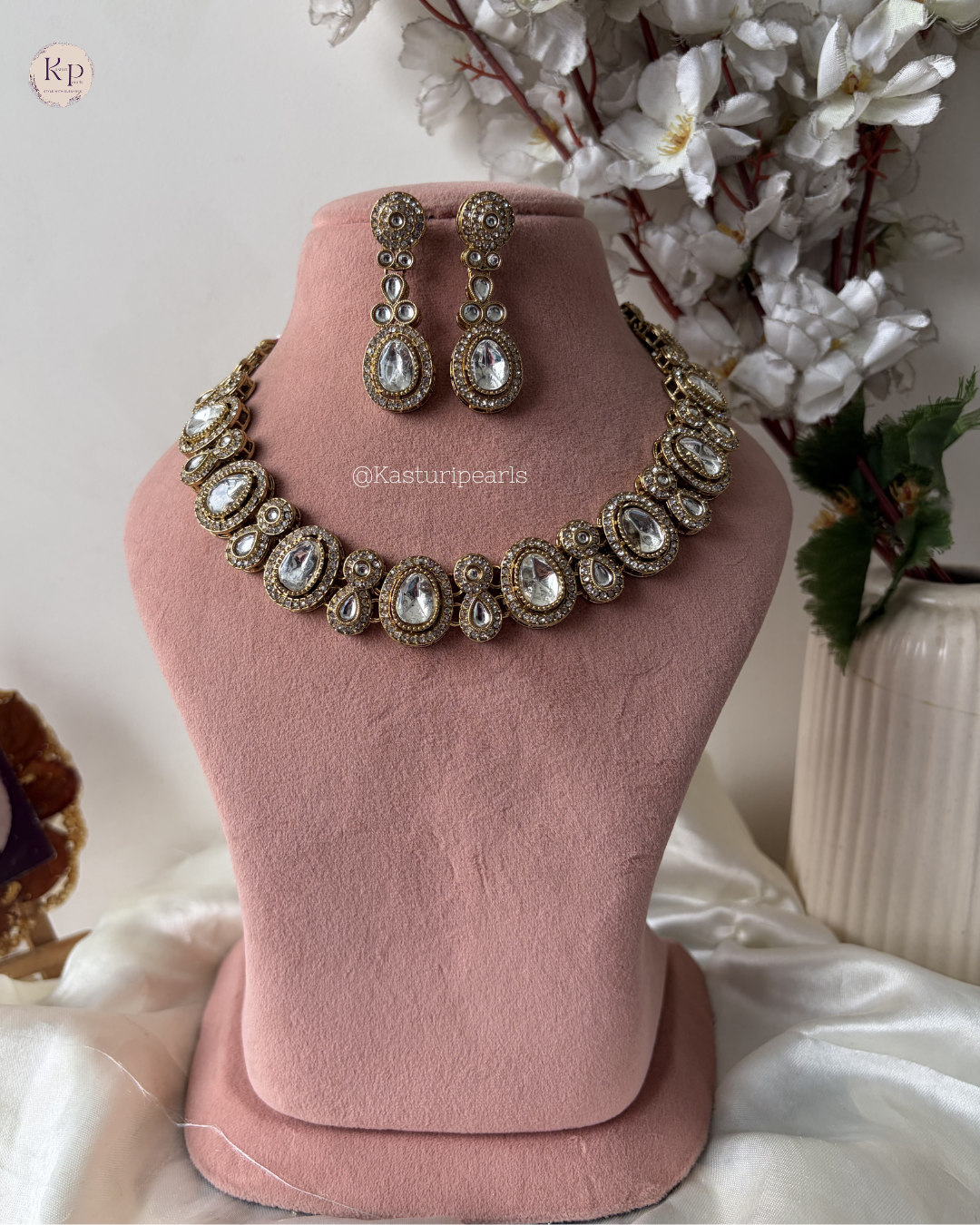 Siyana Ivory Mehendi Polish Kundan Neckset
