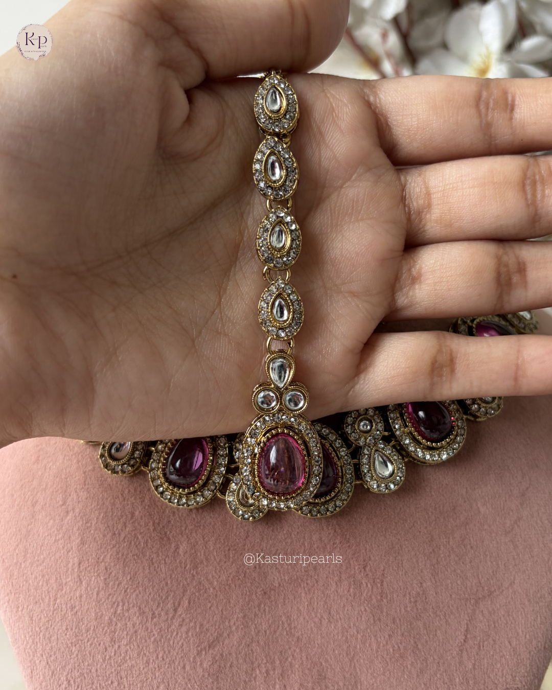 Siyana Pink Mehendi Polish Kundan Neckset