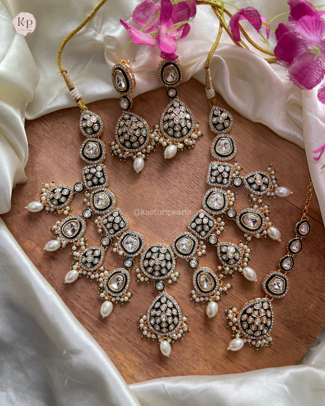 Radhaya Polki Kundan Neckset