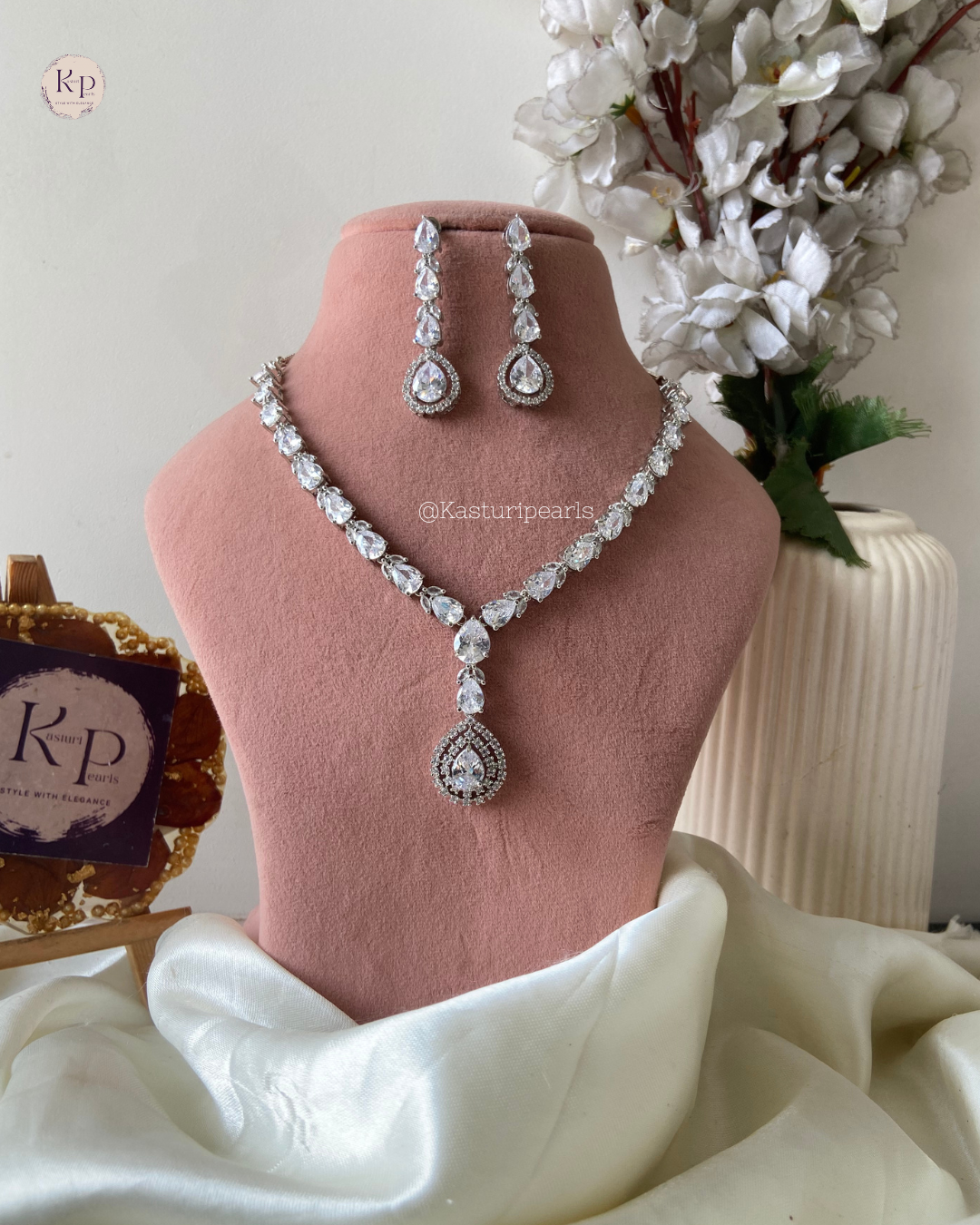 Sonam Ad neckset