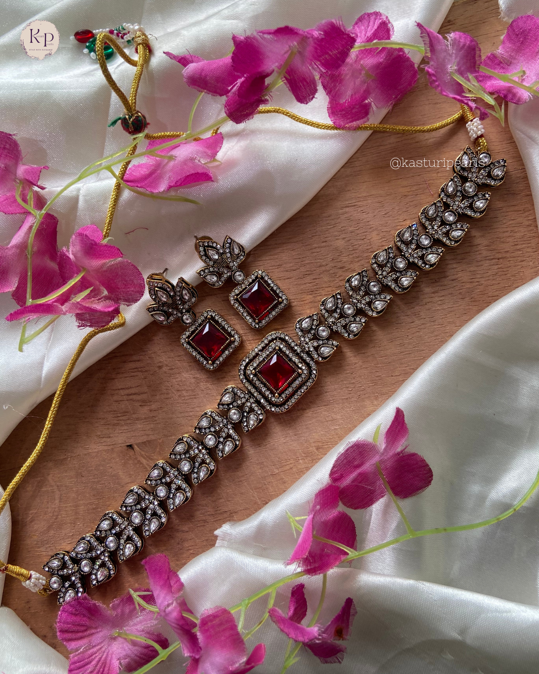 Samridhi Victorian Polish Neckset