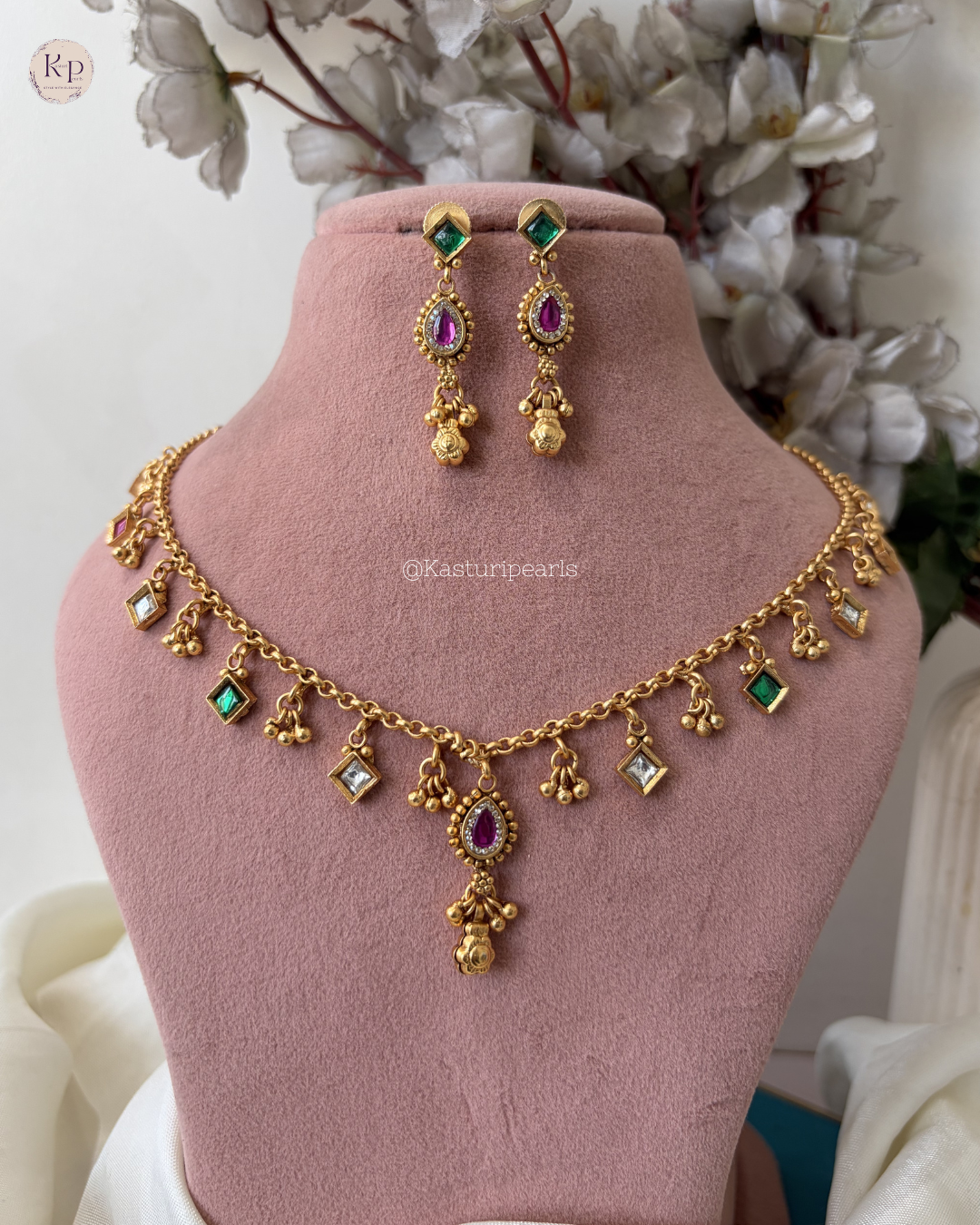 Uma heritage Necklace set