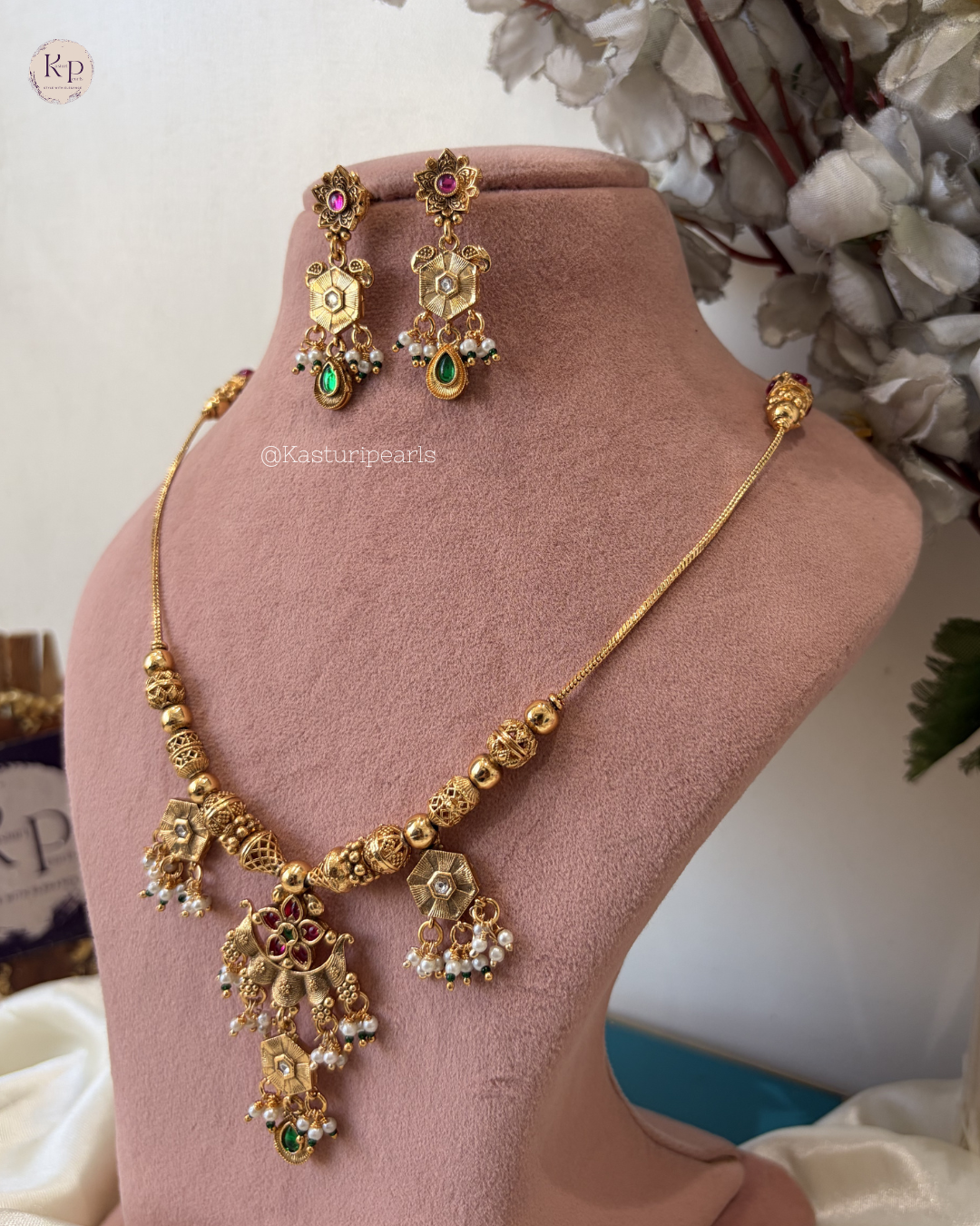Vaanya Heritage neckset