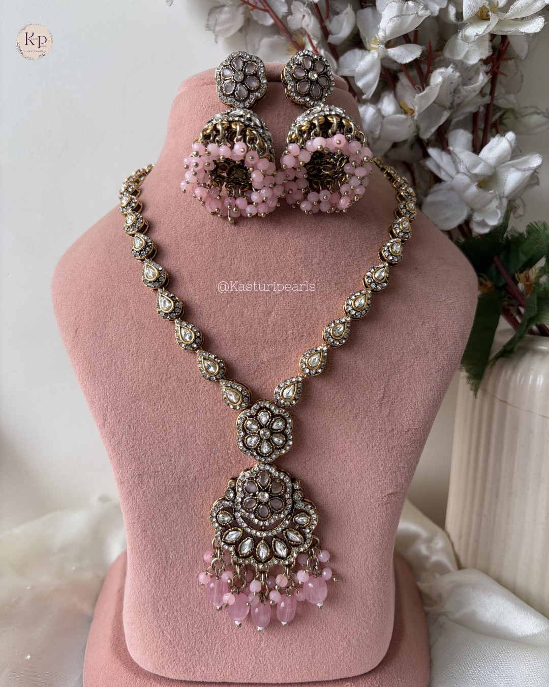 Varnika Mehendi Polish Kundan Neckset