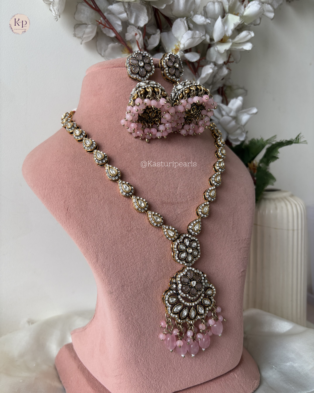 Varnika Mehendi Polish Kundan Neckset