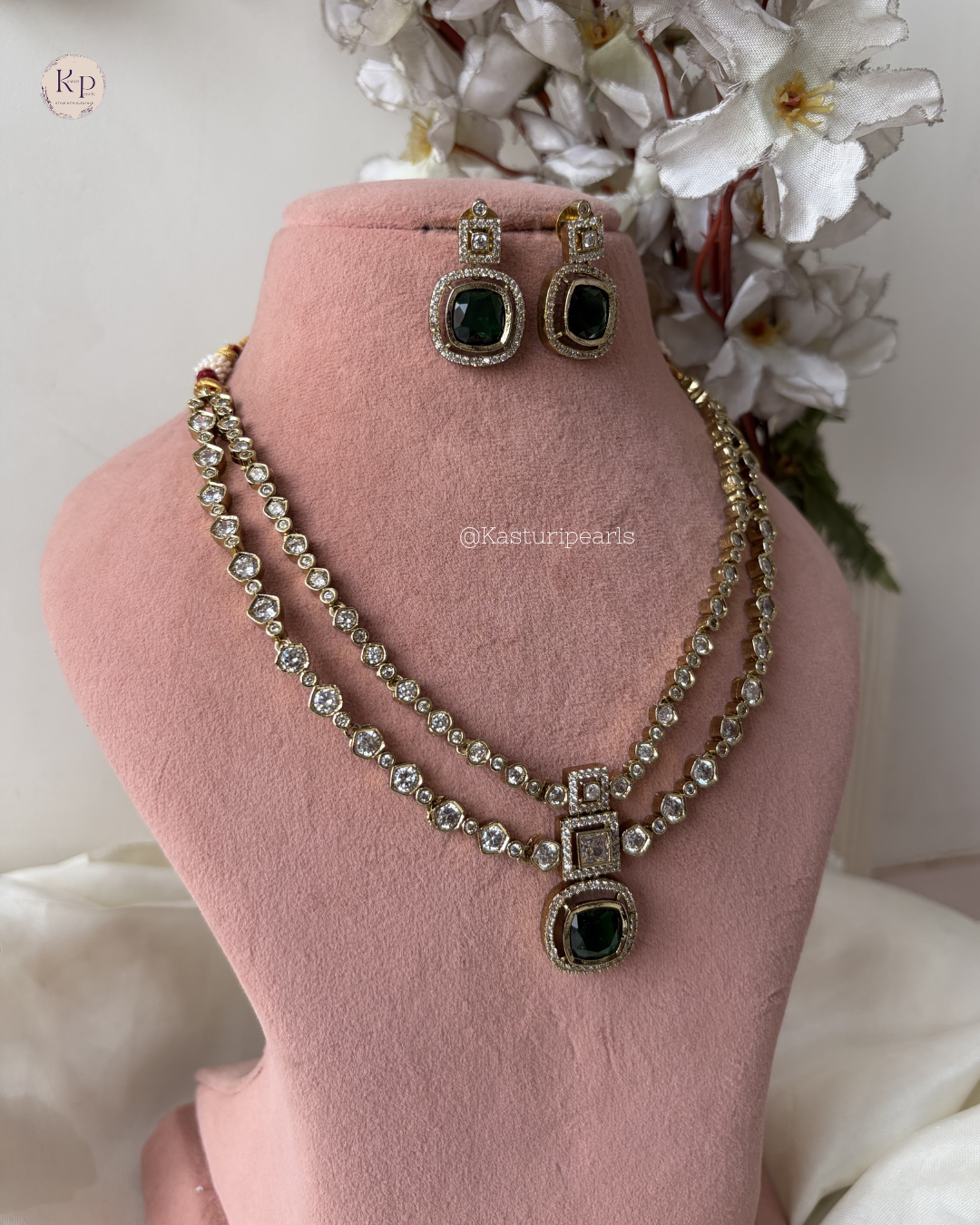 Vedika Victorian Polish Neckset