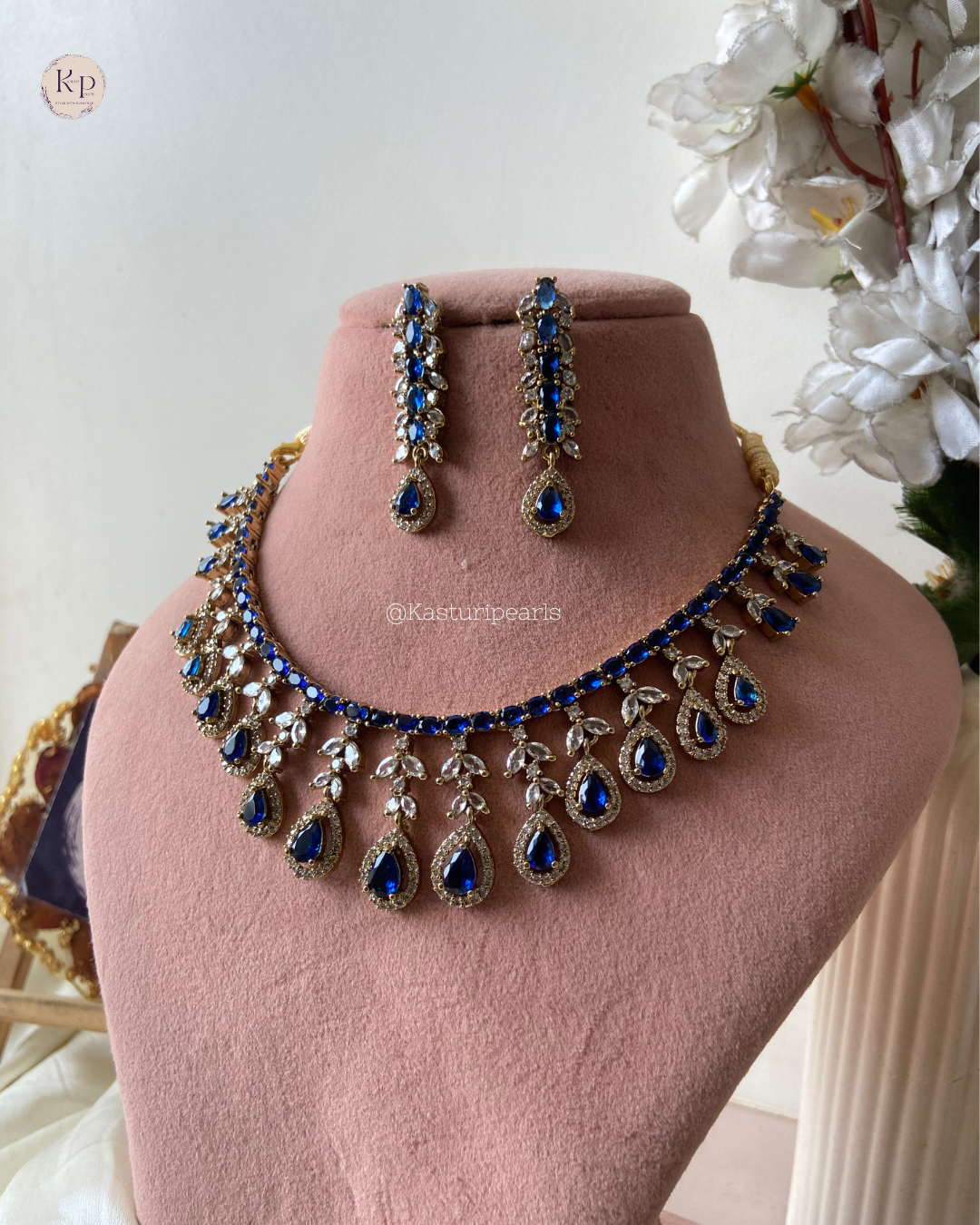 Vinita Blue AD necklace Set