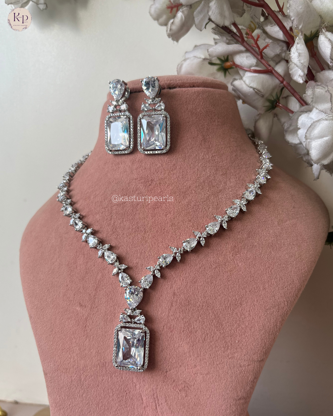 Yakshu American Diamond Neckset