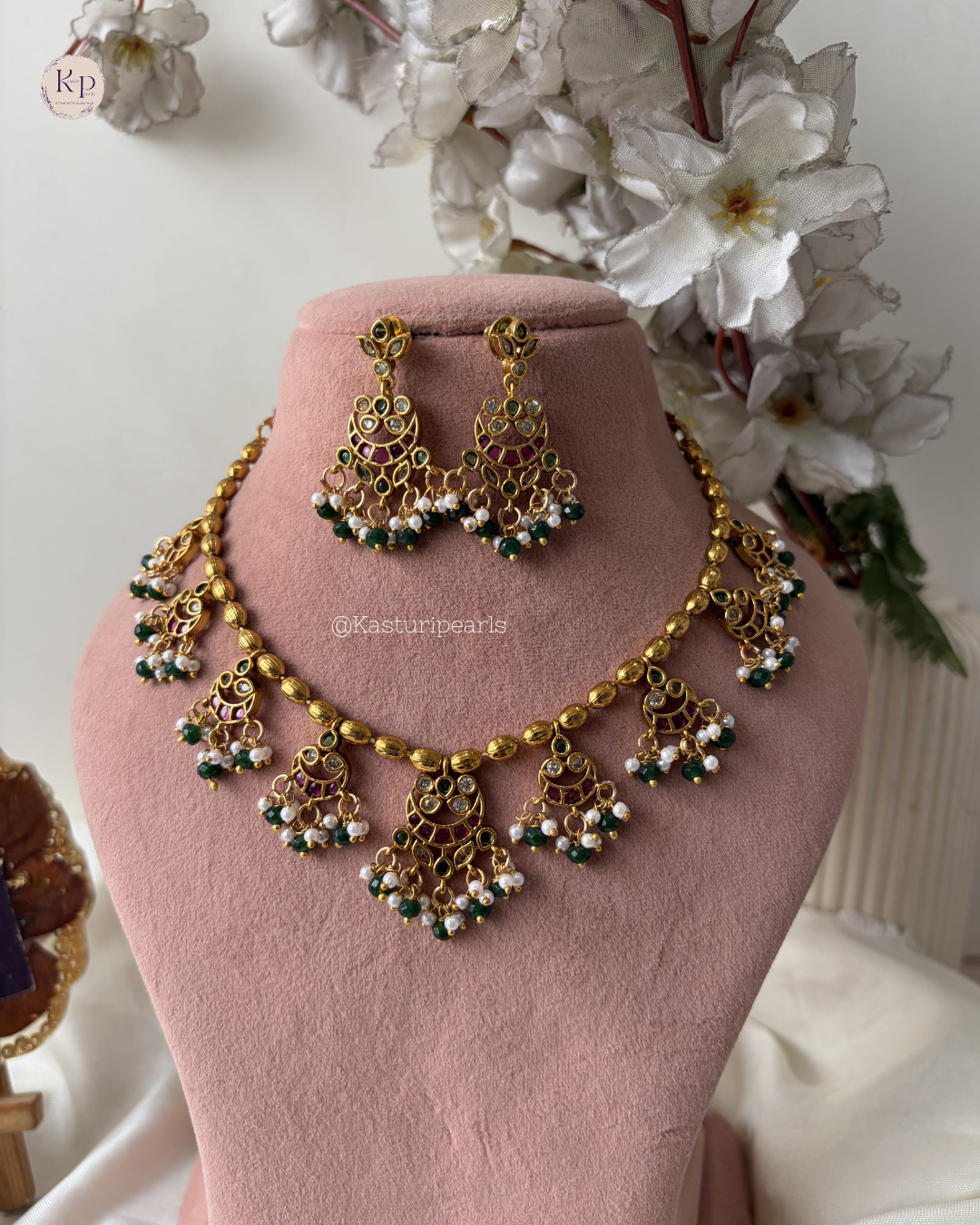 Zoya Temple Neckset