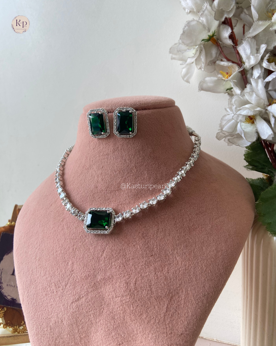 Alize Green Ad Necklace set