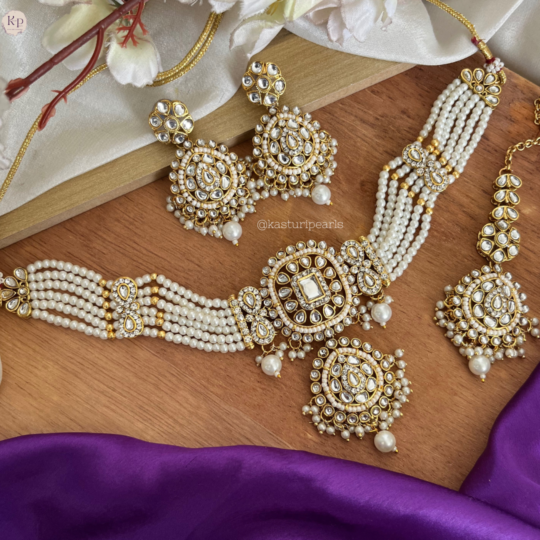 Ankita Kundan choker set