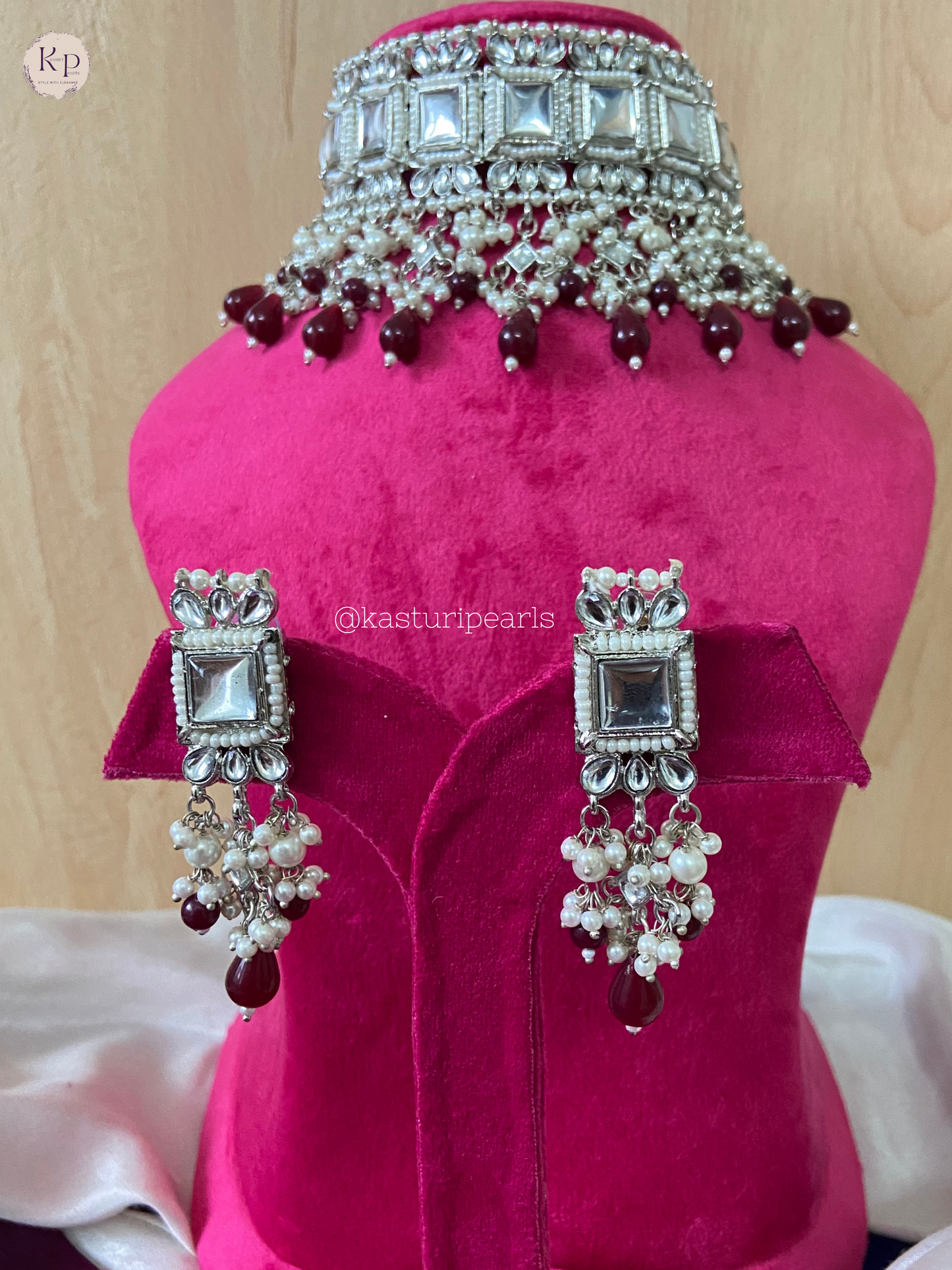 Jina kundan neckset