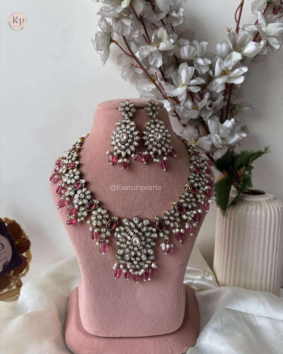 Keona Mehendi Polish Kundan Neckset