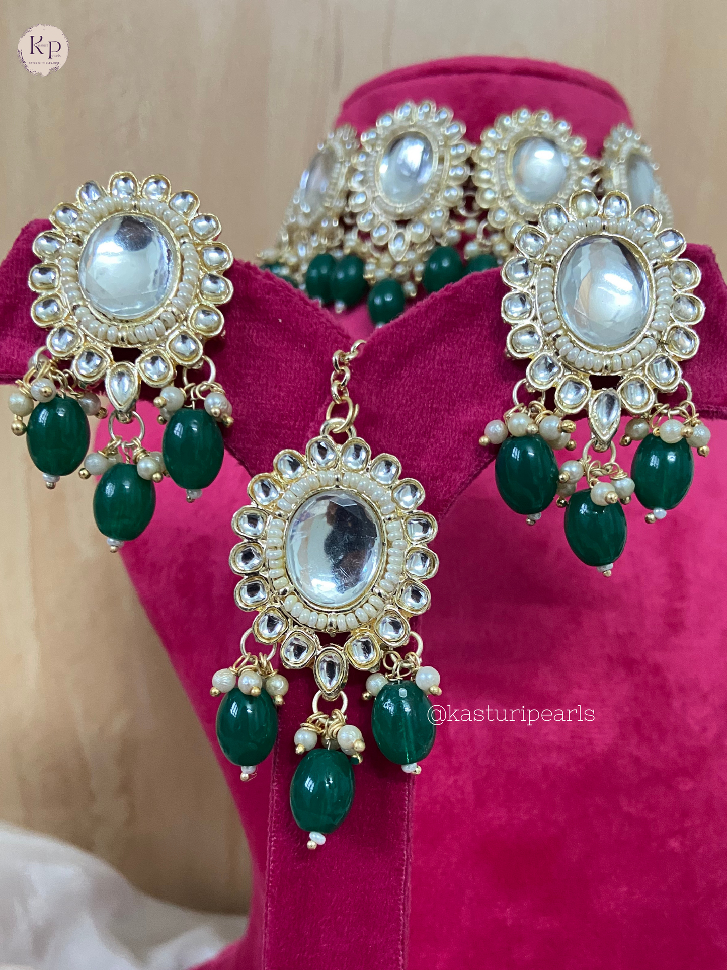 Miya Kundan Choker set