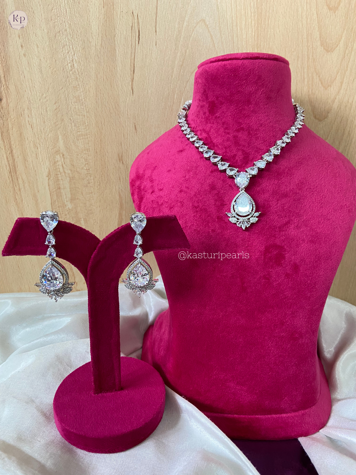 Savi American Diamond Necklace set